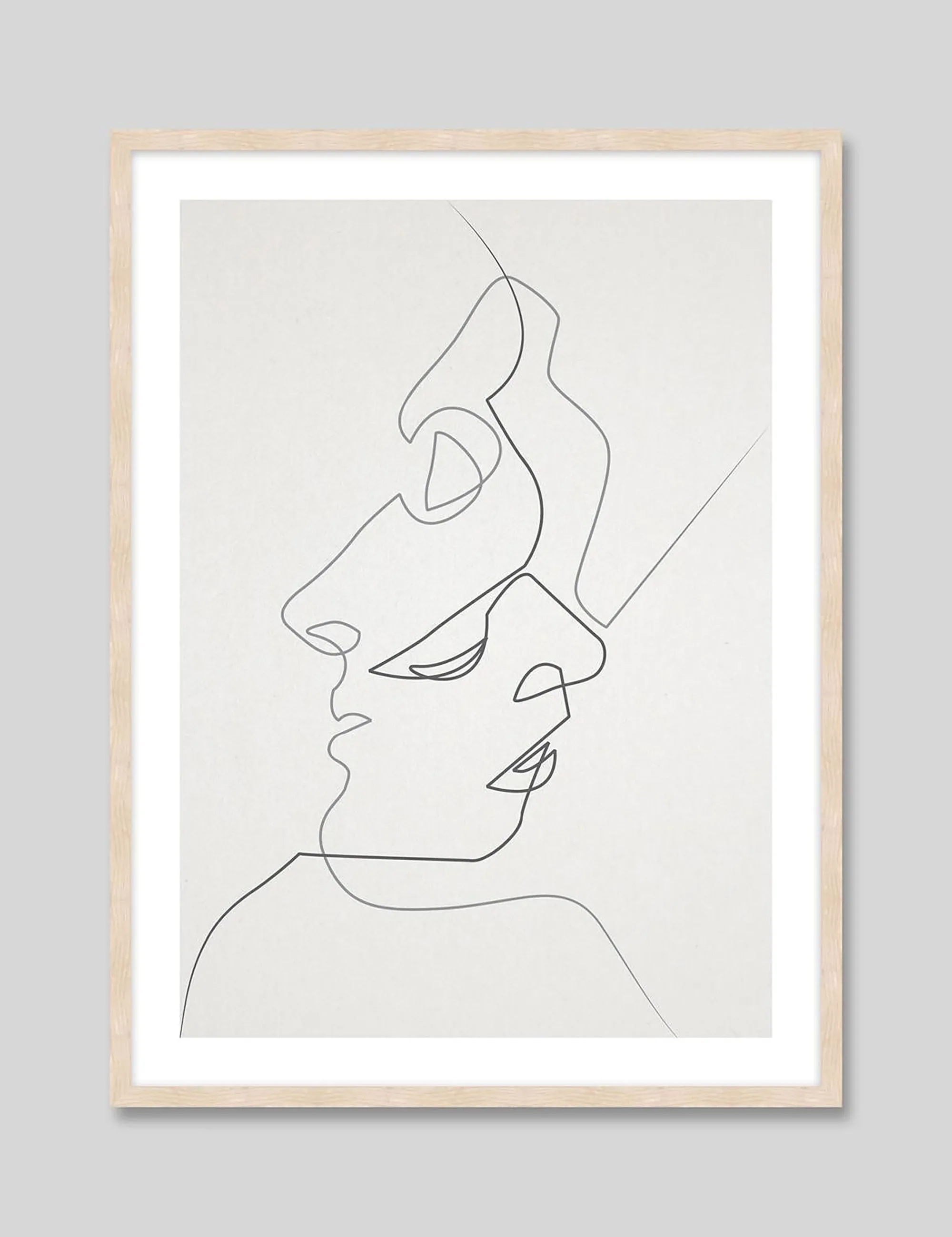 Close Noir (Grey)