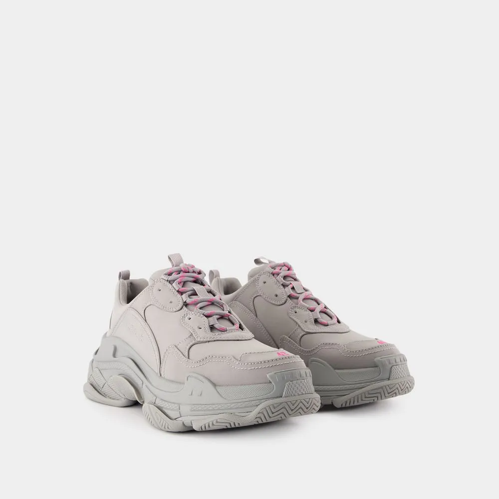 TRIPLE S SNEAKER